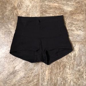 Wunder Short